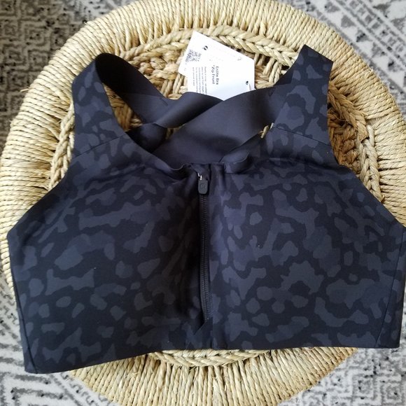 lululemon athletica Other - 34C 34 C Lululemon Formation Camo Deep camo Enlite